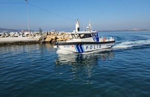 Aliağa'da Polis Botu Denizde Asayişi Sağlayacak