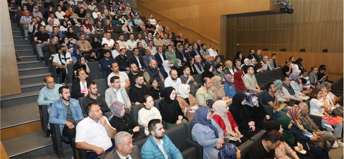 Bergama’da “İstanbul’un Fethi” konulu konferans