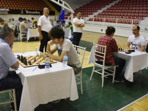 Aliağa Belediyesi ‘Geleneksel KYME Satranç Turnuvası’ Sona Erdi