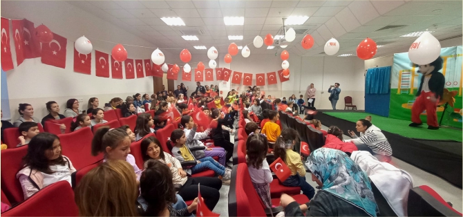 CHP Aliağa, "100.yılı Çocuklarla Kutluyoruz" etkinliği düzenledi