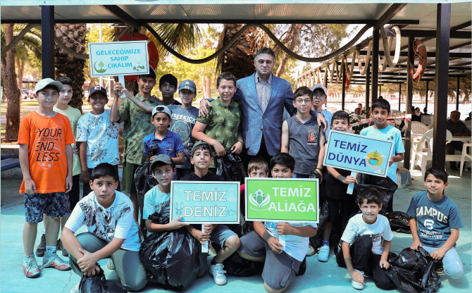 Aliağa’da Deniz Dibi Temizliği Yapıldı