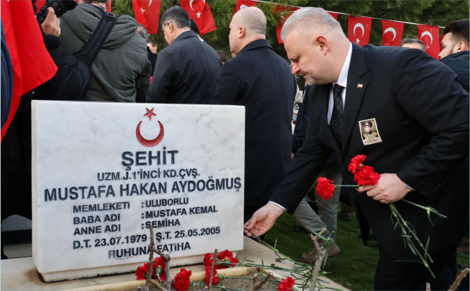 “Cumhuriyet vazgeçilmezimiz, bayrağımız emanetimizdir”