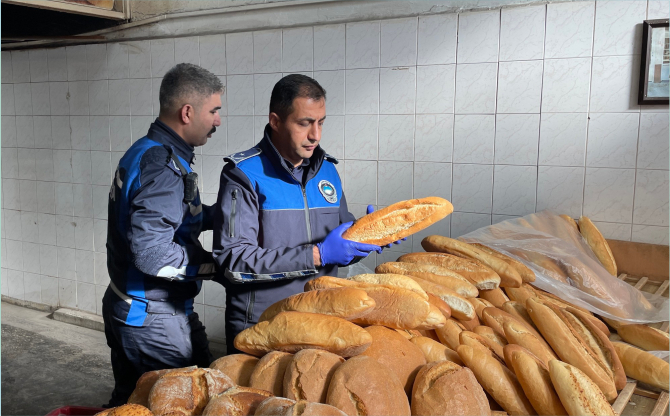Aliağa Zabıtasından Yılbaşı Öncesi İşletmelere Sıkı Denetim