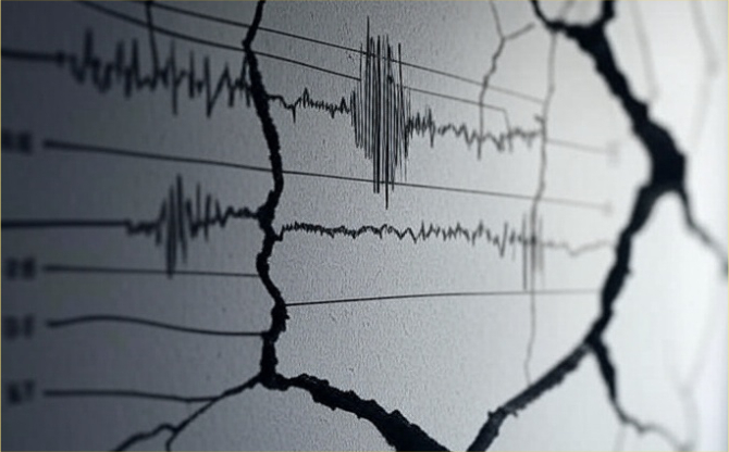 Ege Denizi'nde 6 Büyüklüğünde Deprem