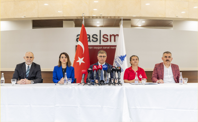 İzmir Büyükşehir Belediyesi ile İZELMAN arasında süren TİS'te imzalar atıldı