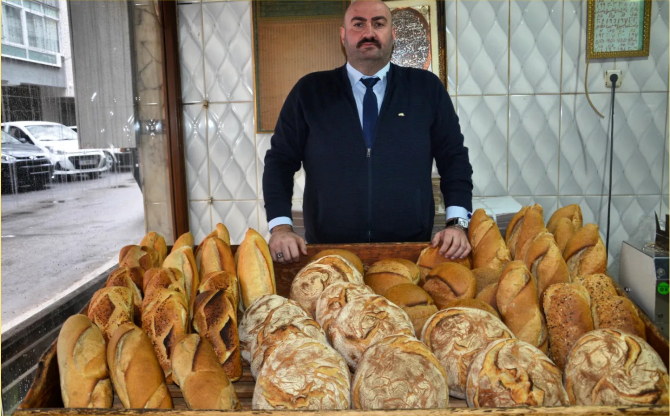 İzmir’de Fırıncılar Can Çekişiyor