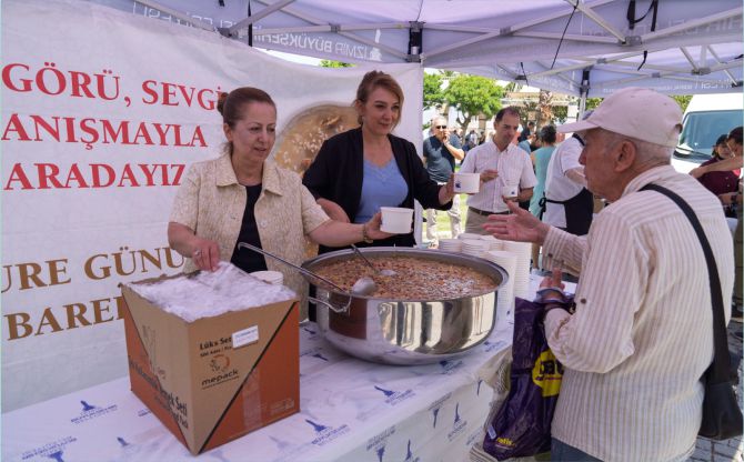 İzmir’de Muharrem ayı bereketi