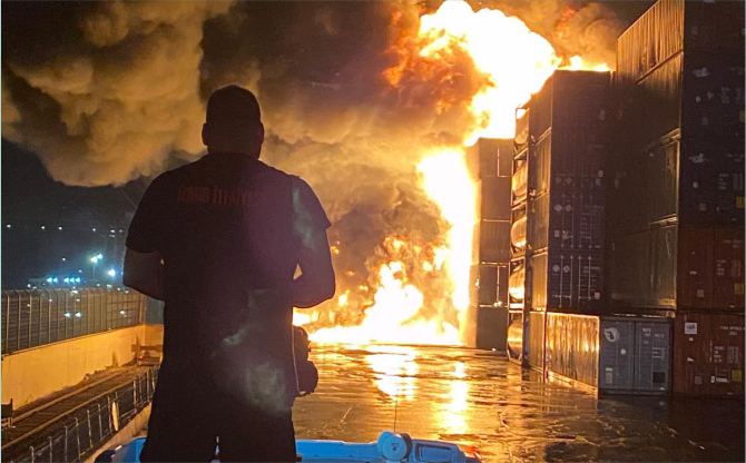 İzmir İtfaiyesi, Aliağa’da büyük bir felaketin önüne geçti