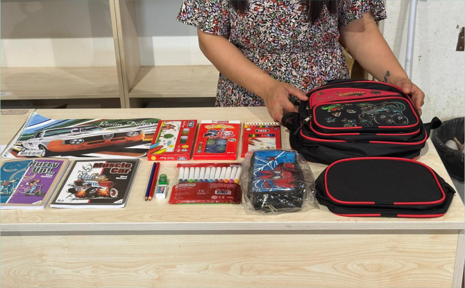 Menemen Belediyesi’nden öğrencilere kırtasiye desteği