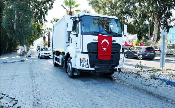 Foça Belediyesi Araç Filosunu Güçlendirdi