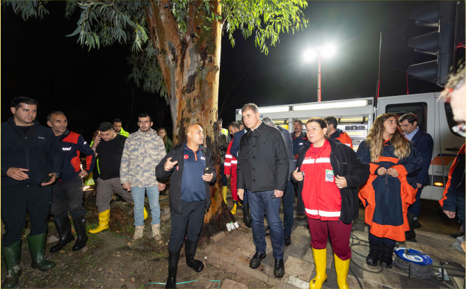 Başkan Tugay Foça’da incelemelerde bulundu