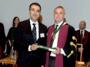 Türk Doktor, Kraliyet Koleji Üyesi Oldu