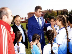 Cumhuriyet Bayramı Kutlamalarına Kış Okulları Damgası