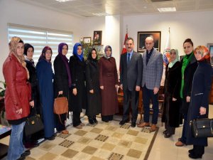 AK Kadınlardan Refik Yılmaz’a Ziyaret