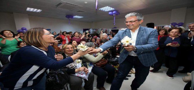 Karşıyaka'da Dolu Dolu 8 Mart