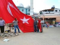 Bayındır Mahallesinde  Şanlı Türk Bayrağı Dalgalanıyor