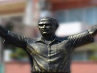 Aliağa Belediyesi’nden Kent Merkezi’ne Atatürk Heykeli