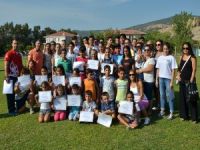 Yaz Okulları, Mutlu Veda Etti