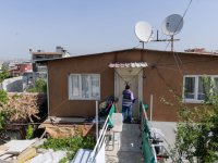 İzmir Büyükşehir Belediyesi süt dağıtımına başladı