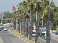 İzmir'de Araç Sayısı Rekor Kırdı: 2 Milyon Sınırı Aşıldı!