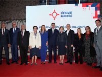 Kadın Girişimciler İzmir'de Güçlerini Birleştirdi