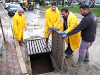 Aliağa Belediyesi’nden Yağmura Hızlı Müdahale